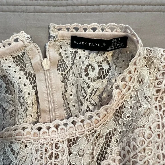 Black Tape Cream Lace Blouse - Picture 2 of 5